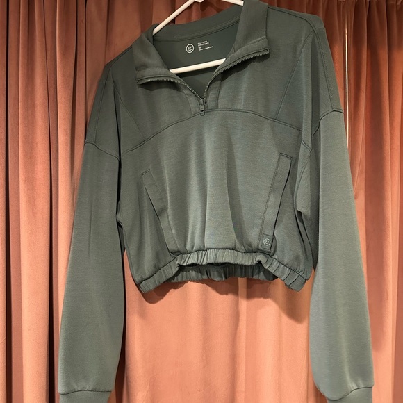 Hollister Tops - Hollister Forest Green Cropped Hoodie